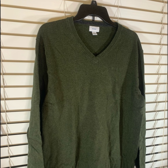 2/$15 Men’s Sweater - Picture 2 of 3
